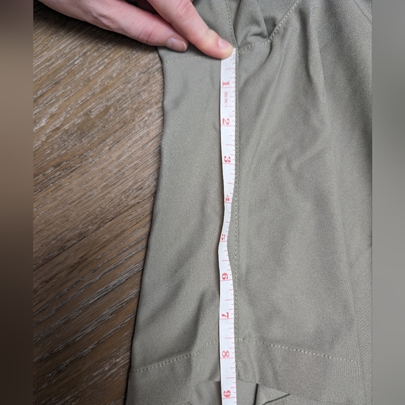 Men's Perry Ellis Stretch Solid Tech Shorts, Tan, Size 36 - Picture 6 of 6